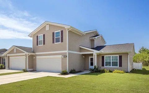 Lackland Family Homes - Photo 13 of 23